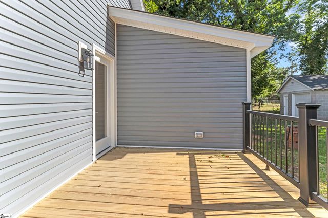 137 Forest Street, Greer, SC 29650