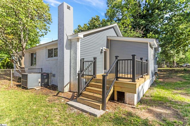 137 Forest Street, Greer, SC 29650