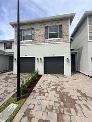 151 LAKESIDE LANDING COURT, Royal Palm Beach, FL 33411