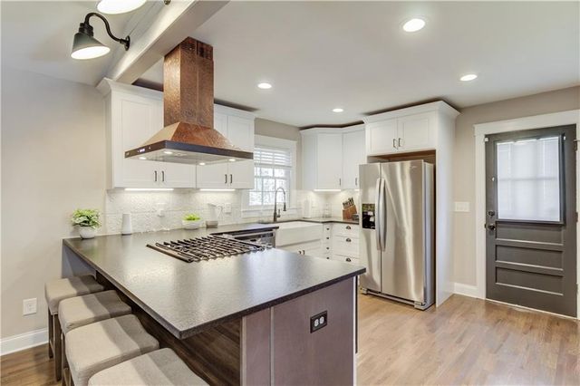 223 Fowler NE Circle, Marietta, GA 30060