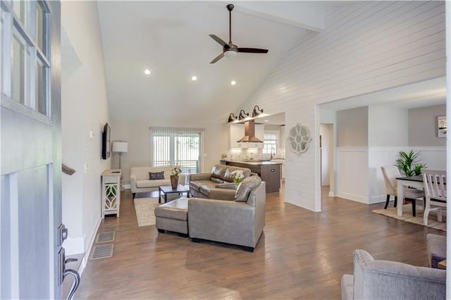 223 Fowler NE Circle, Marietta, GA 30060