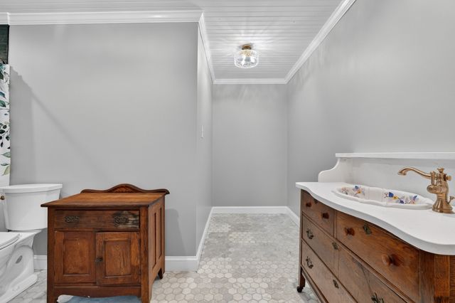 1882 Wellsbrook Dr, Fayetteville, TN 37334