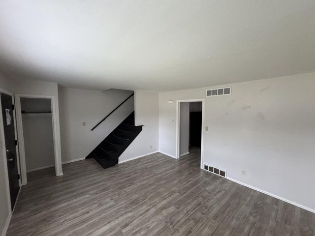 8426 W Villard AVENUE, Milwaukee, WI 53225