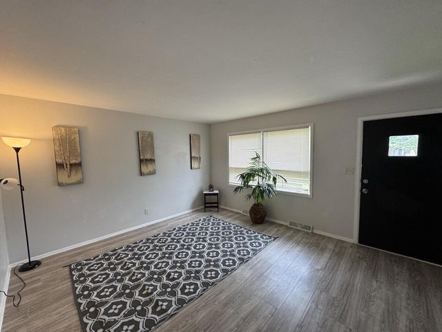 8426 W Villard AVENUE, Milwaukee, WI 53225