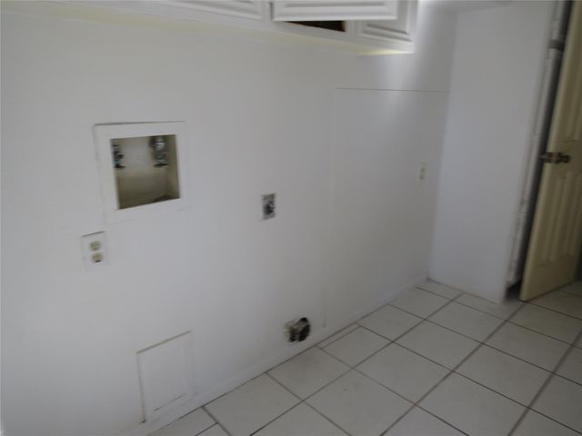 3310 Little Bear Drive, Houston, TX 77339