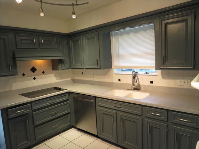 3310 Little Bear Drive, Houston, TX 77339