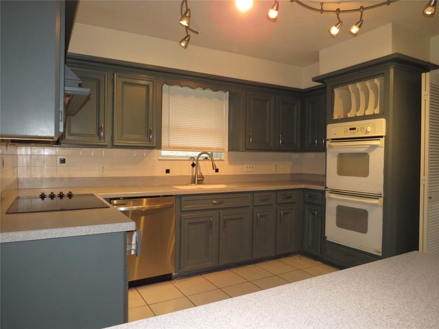 3310 Little Bear Drive, Houston, TX 77339