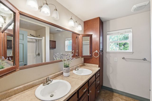 505 HIGHLAND, Oak Point, TX 75068