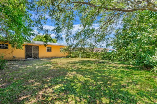 1261 NW 172nd Street, Miami Gardens, FL 33169