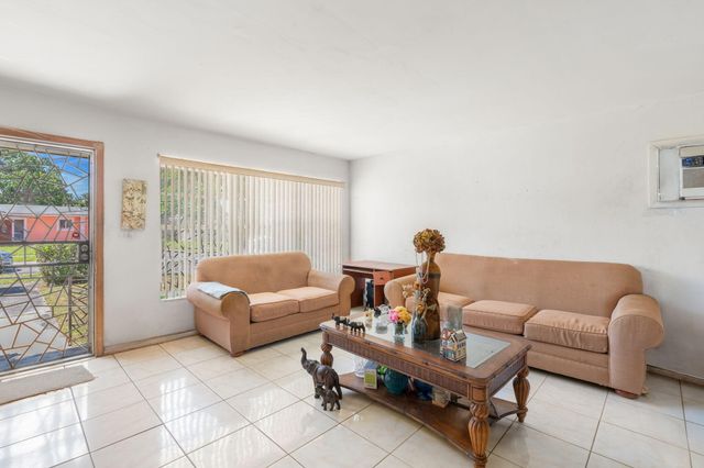 1261 NW 172nd Street, Miami Gardens, FL 33169