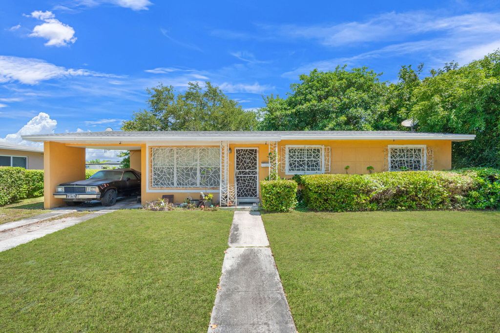 1261 NW 172nd Street, Miami Gardens, FL 33169