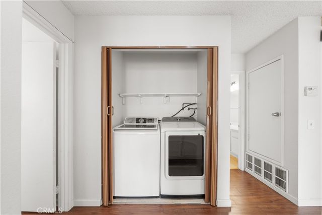 18 Town And Country, Pomona, CA 91766