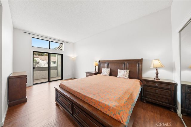 18 Town And Country, Pomona, CA 91766
