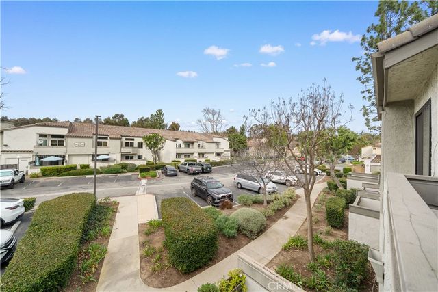 18 Town And Country, Pomona, CA 91766