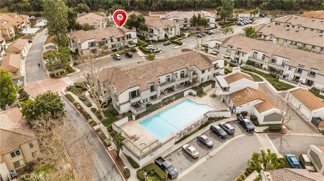 18 Town And Country, Pomona, CA 91766