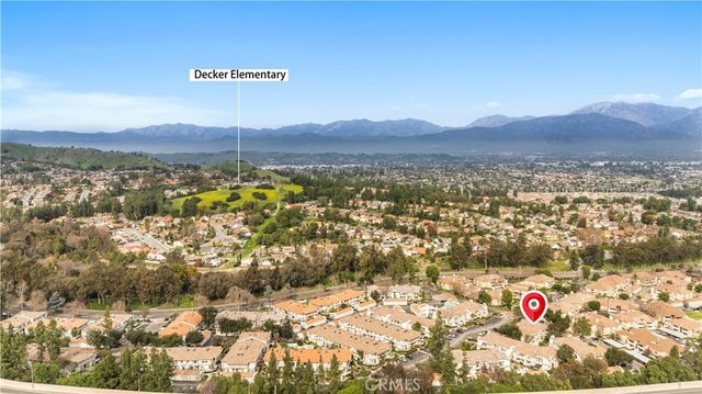 18 Town And Country, Pomona, CA 91766