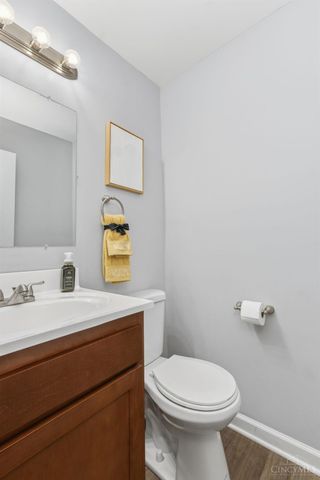 287 Bedford Glen Lane, Springdale, OH 45246