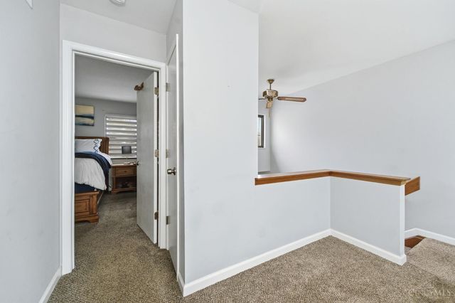 287 Bedford Glen Lane, Springdale, OH 45246