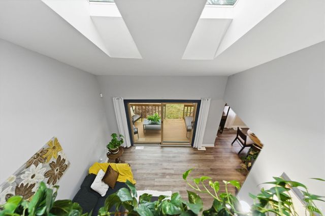 287 Bedford Glen Lane, Springdale, OH 45246