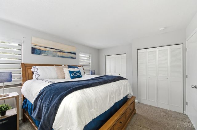 287 Bedford Glen Lane, Springdale, OH 45246