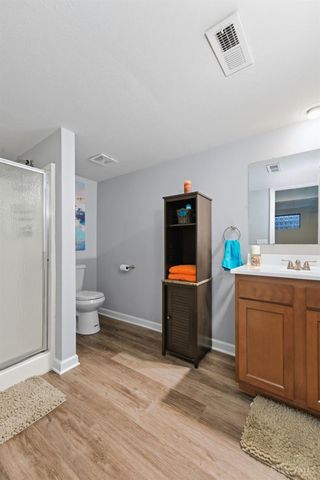 287 Bedford Glen Lane, Springdale, OH 45246