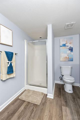 287 Bedford Glen Lane, Springdale, OH 45246