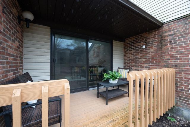 287 Bedford Glen Lane, Springdale, OH 45246