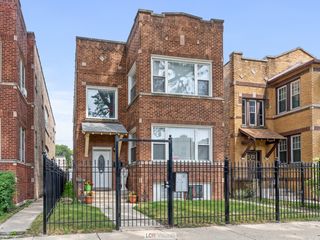 1019 N Massasoit Avenue 2, Chicago, IL 60651