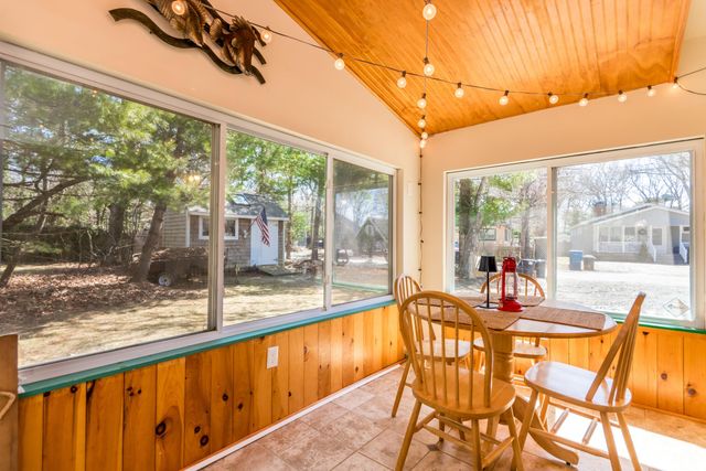 16 Edgewood Drive, East Falmouth, MA 02536