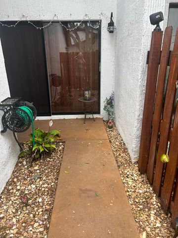 2010 Colonial A3 Road 3, Fort Pierce, FL 34950