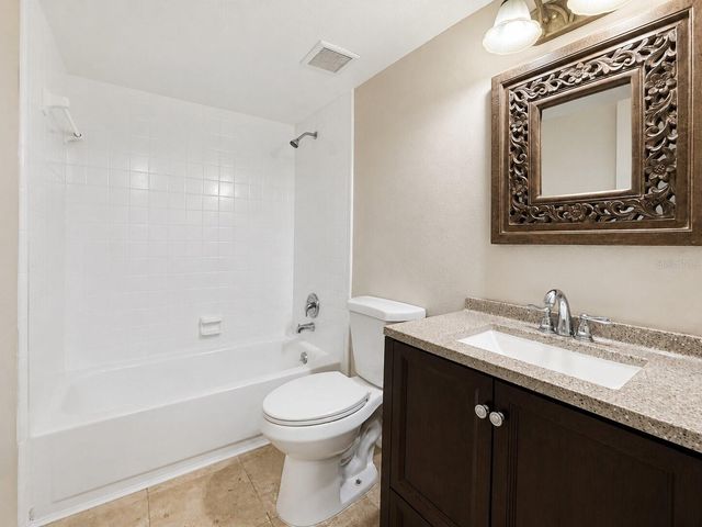 914 LAKE DESTINY ROAD F, Altamonte Springs, FL 32714