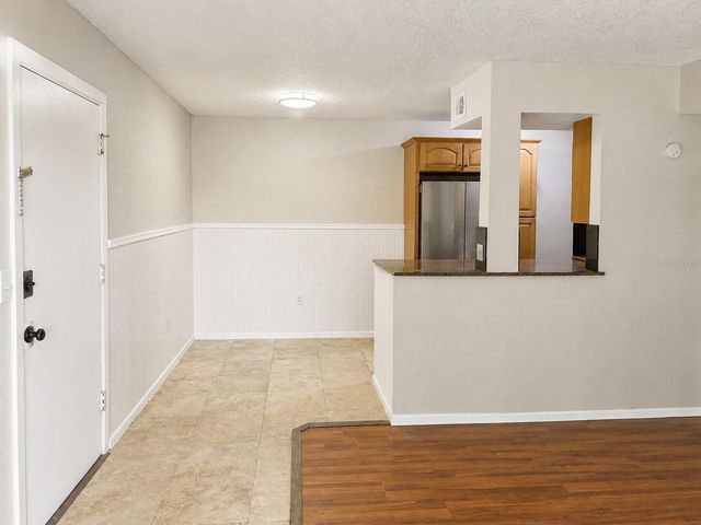 914 LAKE DESTINY ROAD F, Altamonte Springs, FL 32714