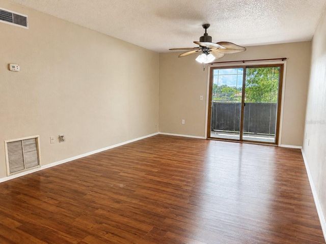 914 LAKE DESTINY ROAD F, Altamonte Springs, FL 32714