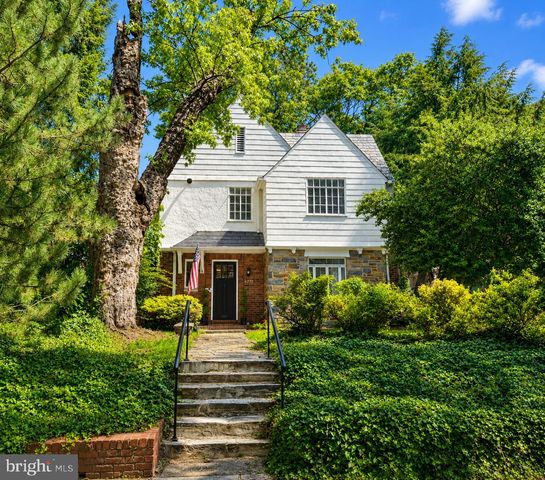 3721 MASSACHUSETTS AVE NW, Washington, DC 20016