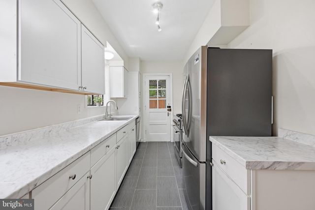 3721 MASSACHUSETTS AVE NW, Washington, DC 20016