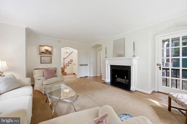3721 MASSACHUSETTS AVE NW, Washington, DC 20016