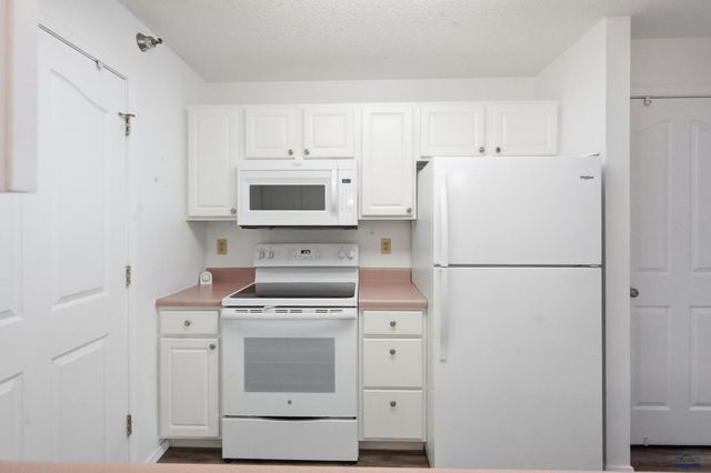 3600 SHERIDAN LAKE RD, Rapid City, SD 57702