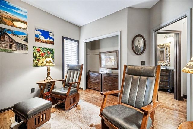 10009 N Euclid Avenue, Kansas City, MO 64155