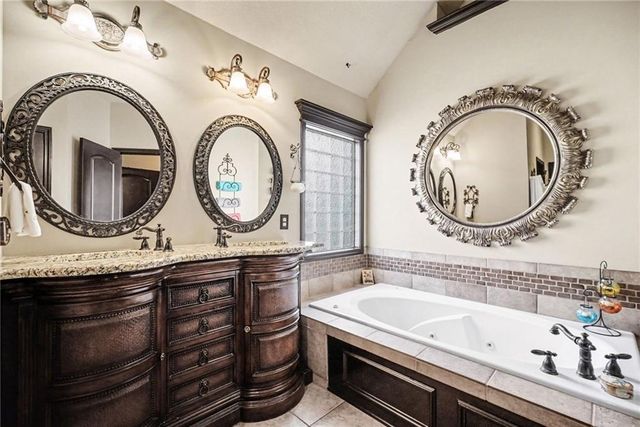 10009 N Euclid Avenue, Kansas City, MO 64155