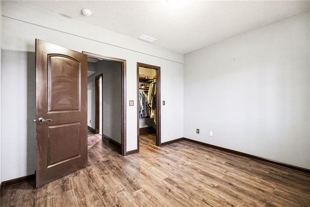 10009 N Euclid Avenue, Kansas City, MO 64155