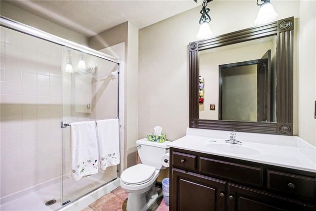 10009 N Euclid Avenue, Kansas City, MO 64155