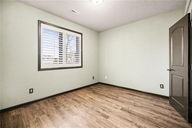 10009 N Euclid Avenue, Kansas City, MO 64155