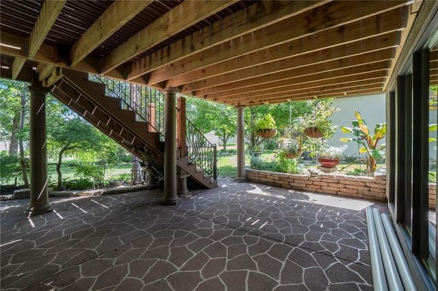 10009 N Euclid Avenue, Kansas City, MO 64155