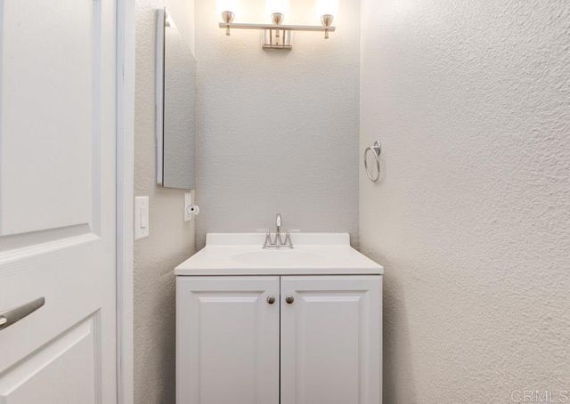 10889 Lamentin Court, San Diego, CA 92124