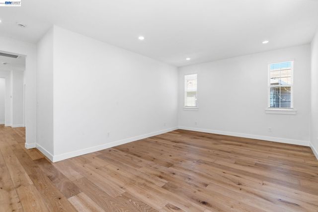 151 S Vista Hermosa St, Mountain House, CA 95391