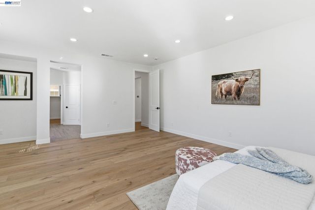 151 S Vista Hermosa St, Mountain House, CA 95391