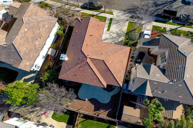 151 S Vista Hermosa St, Mountain House, CA 95391