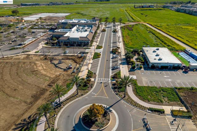 151 S Vista Hermosa St, Mountain House, CA 95391