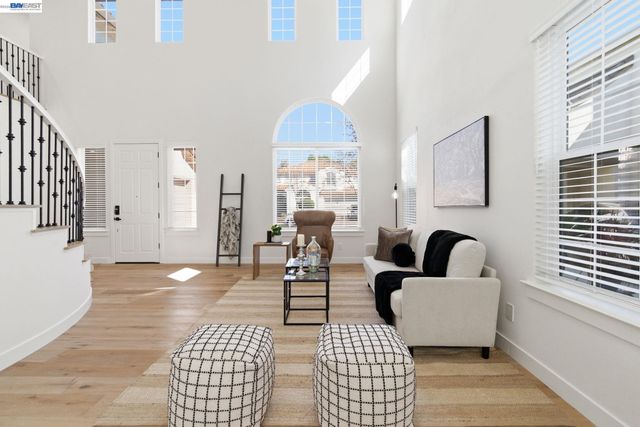 151 S Vista Hermosa St, Mountain House, CA 95391