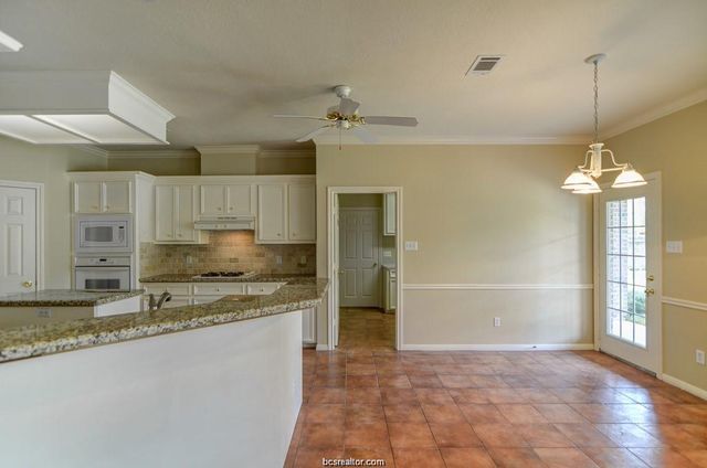 715 Berry Creek, College Station, TX 77845